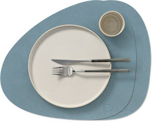 LIND DNA Placemats Nupo - Leer - Light Blue - Curved - Afwasbaar - 44 x 37 cm - 2 Stuks
