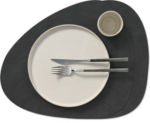LIND DNA Placemats Nupo - Leer - Black - Curved - Afwasbaar - 44 x 37 cm - 2 Stuks