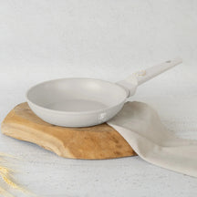 Berlinger Haus Koekenpan Mat Crème ø 20 cm - geschikt voor alle warmtebronnen - standaard anti-aanbaklaag