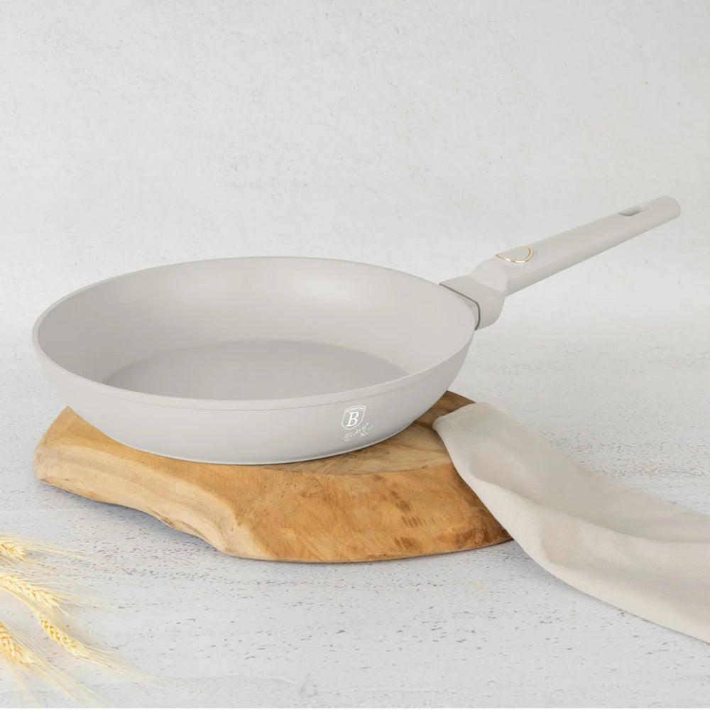 Berlinger Haus Koekenpan Mat Crème ø 24 cm - geschikt voor alle warmtebronnen - standaard anti-aanbaklaag