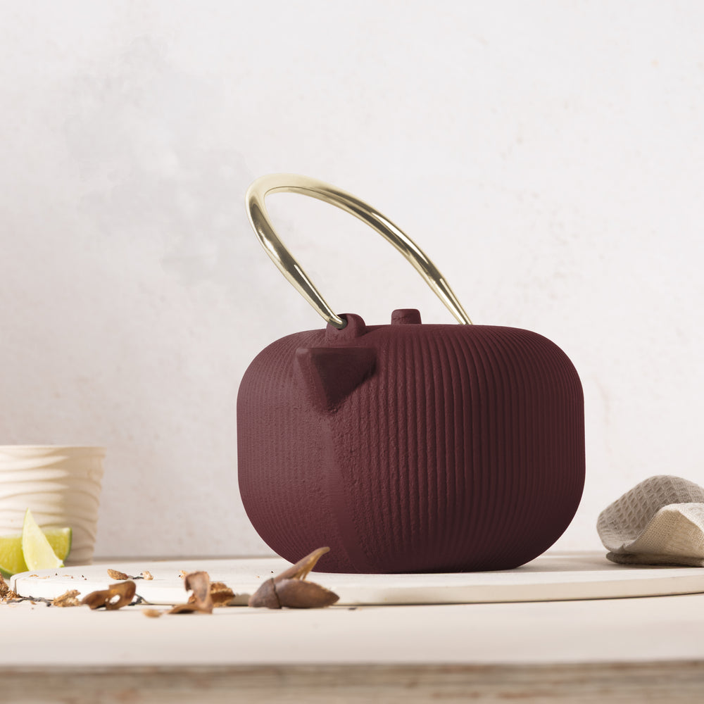 BerlingerHaus Theepot met RVS Filter - Gietijzer Mat Bordeaux - 1 Liter