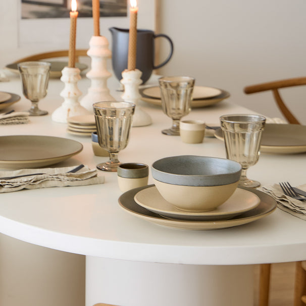 Costa Nova Serviesset Arenito Sage Green 18-delig / 6 personen - 6 dinerborden, 6 ontbijtborden & 6 kommen