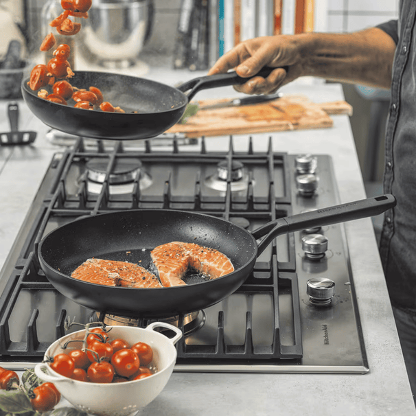 KitchenAid Koekenpannenset Classic Forged 2-delig - ø 20 & 28 cm - keramische anti-aanbaklaag