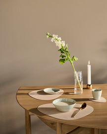 LIND DNA Placemats Nupo - Leer - Sand - Curved - Afwasbaar - 44 x 37 cm - 2 Stuks