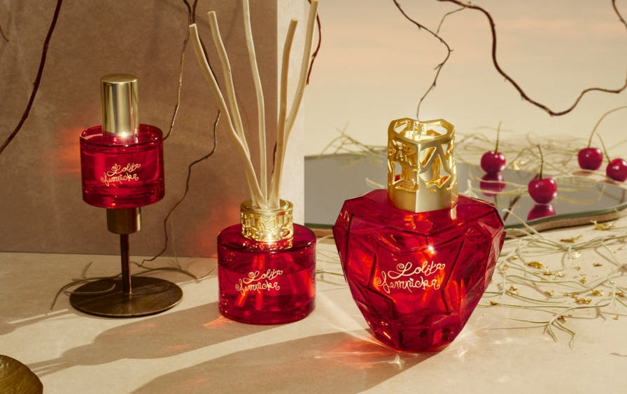 Maison Berger Giftset Duo Lolita Lempicka Sweet - Geurstokjes 80 ml & Roomspray 50 ml - Rood