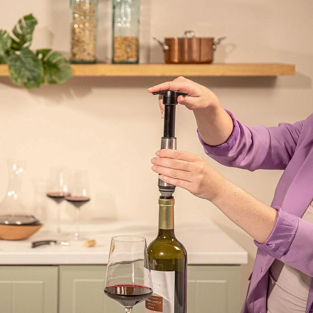 Vacu Vin Wijnpomp met 2 wijnstoppers - Wine Saver RVS - Zilver