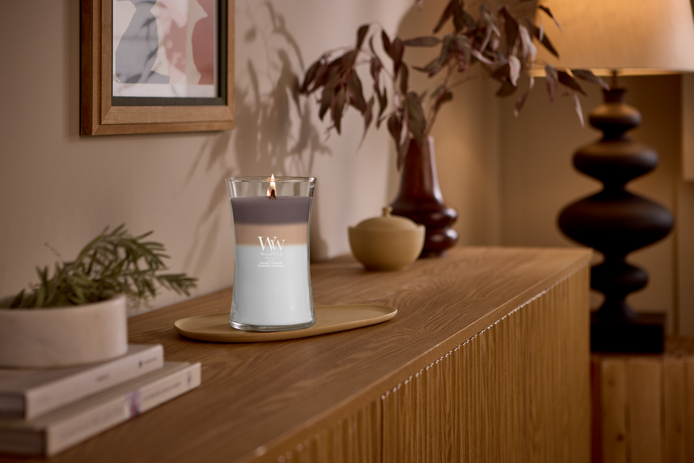 WoodWick Geurkaars Large Trilogy Radiant Cashmere - 18 cm / ø 10 cm - Geurkaars in Glas - Houten Lont