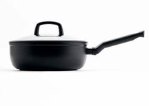 BK Hapjespan met deksel Easy Induction Zwart ø 28 cm / 4.6 Liter - zijaanzicht