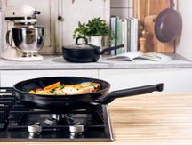 BK Koekenpannenset Easy Induction 2-delig - ø 24 & 28 cm - sfeerbeeld 3