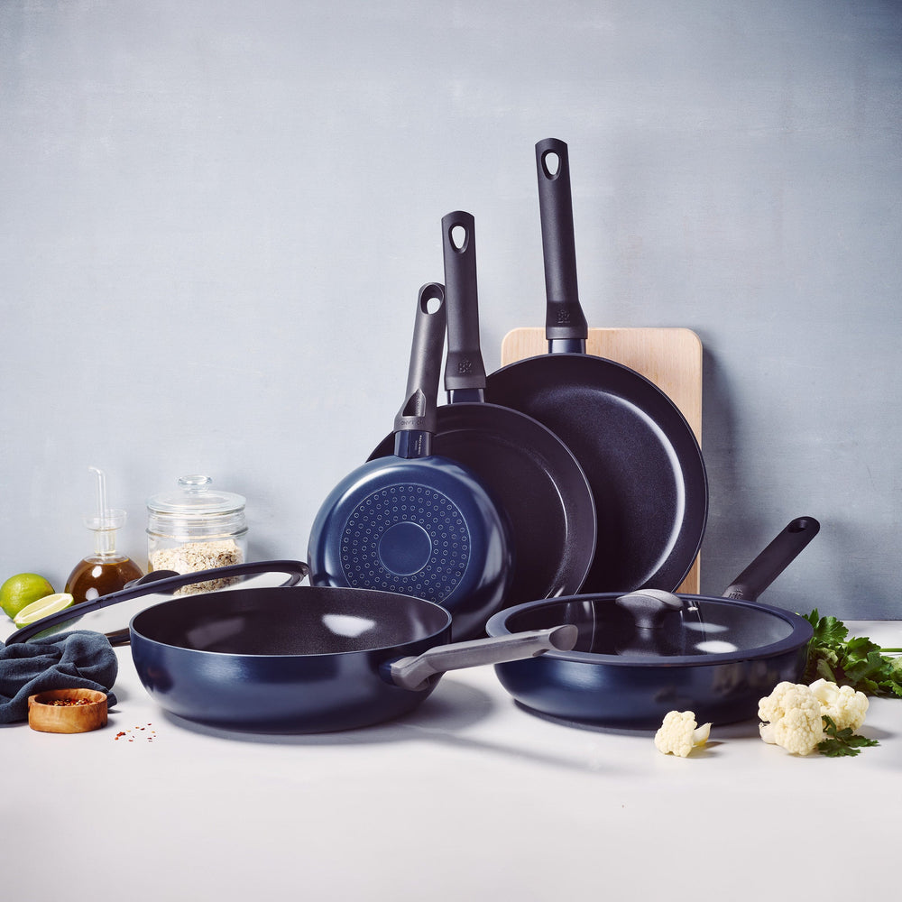 BK Wokpan met deksel Enjoy Oxford Blue ø 28 cm - sfeerbeeld 2