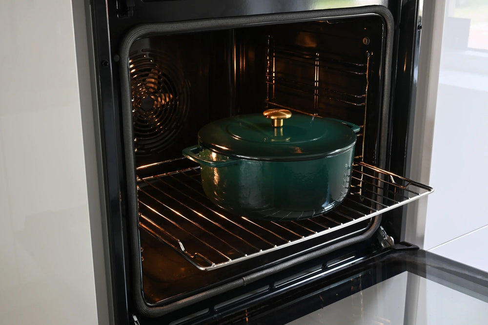 Combekk Braadpan met deksel Gietijzer Holly Green ø 28 cm / 5.3 Liter - sfeerbeeld 4