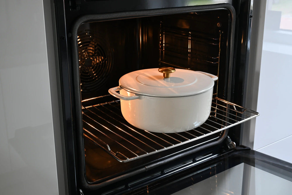 Combekk Braadpan met deksel Gietijzer Sand ø 24 cm / 3.8 Liter - sfeerbeeld 8