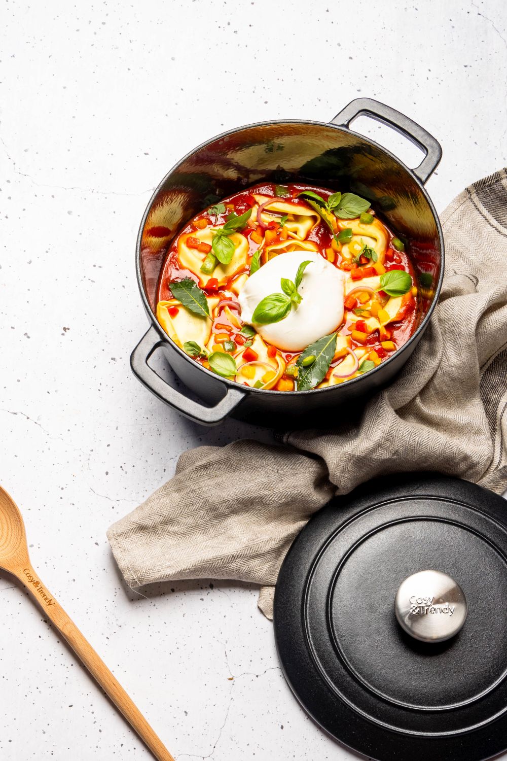Cosy & Trendy Braadpan met deksel Fontestic Gietijzer Black Ø 28 cm / 6.8 Liter - geëmailleerde anti-aanbaklaag