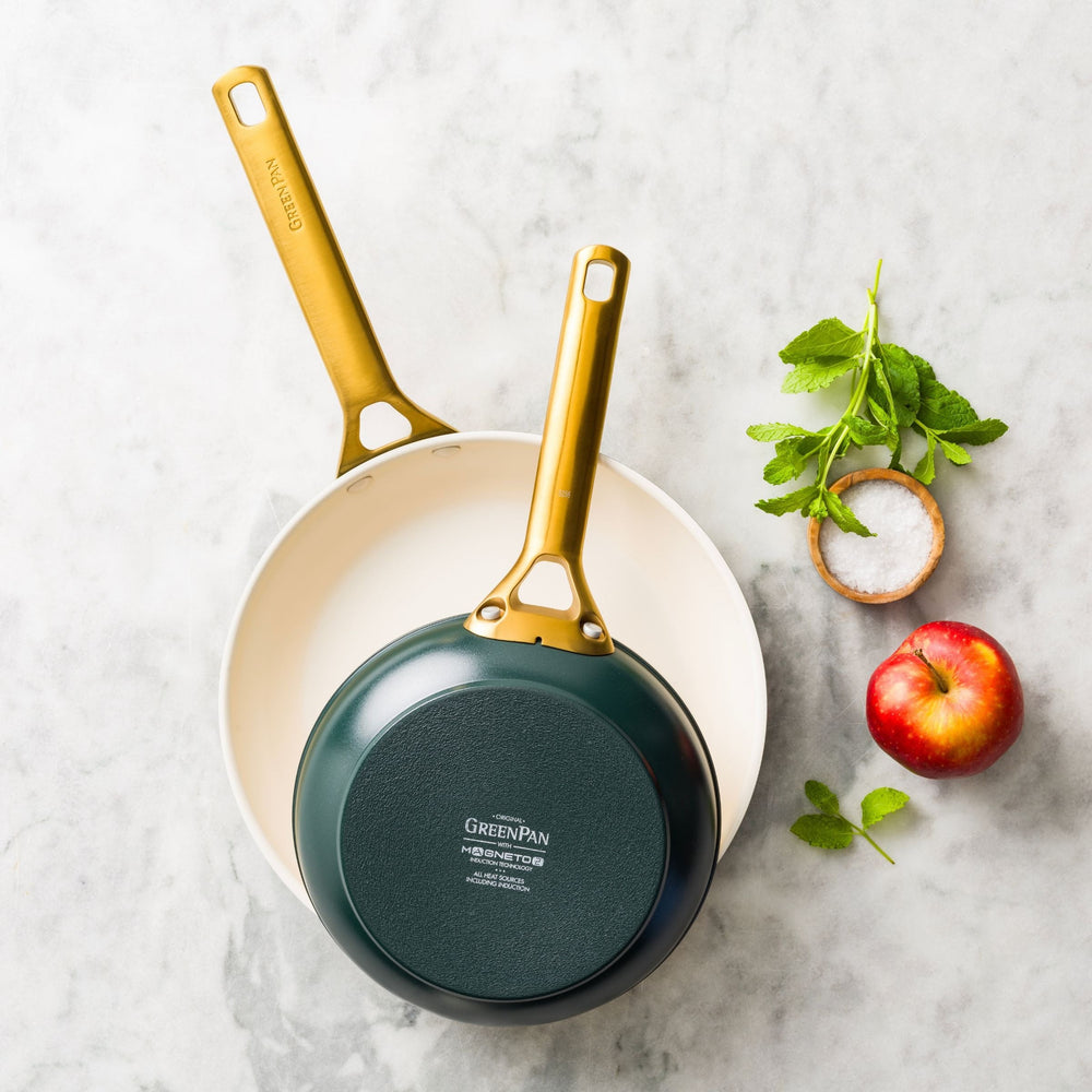 GreenPan Koekenpannenset Padova Reserve Pro 2.0 Pine Green ø 20 & 26 cm - sfeerbeeld 1