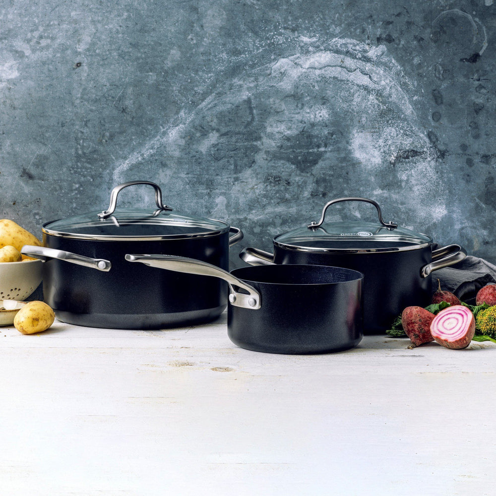 GreenPan Pannenset Copenhagen Zwart 3-delig - Steelpan ø 16 cm, Kookpan ø 18 & 20 cm - sfeerbeeld 1