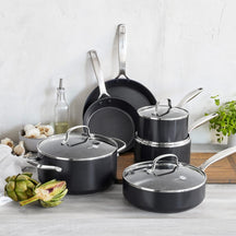 GreenPan Steelpan met 2 Schenktuiten Copenhagen Zwart ø 16 cm / 1.6 Liter - sfeerbeeld 2