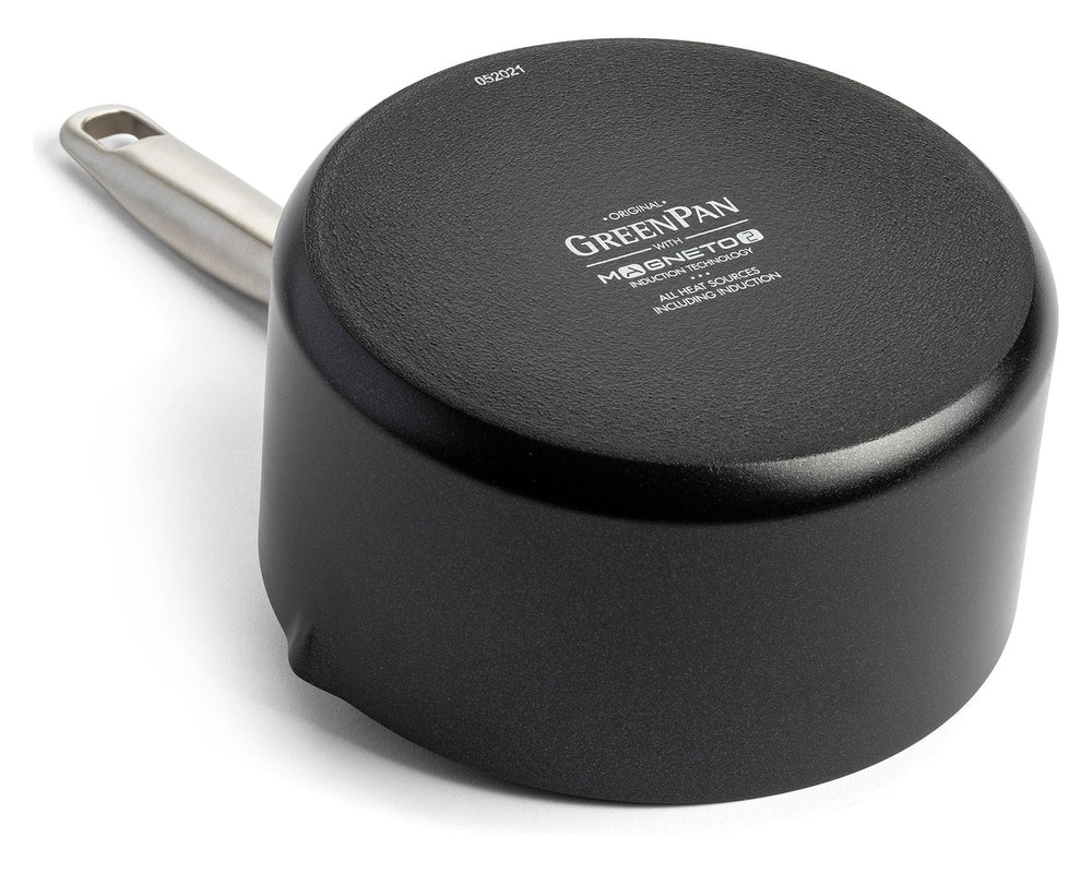 GreenPan Steelpan met 2 Schenktuiten Copenhagen Zwart ø 16 cm / 1.6 Liter - onderaanzicht