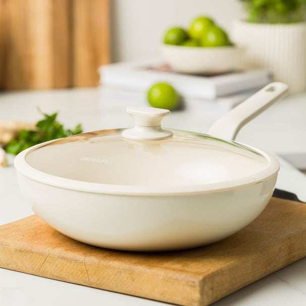 GreenPan Wokpan met deksel Essence Pro Clay ø 28 cm / 3.69 Liter - keramische anti-aanbaklaag