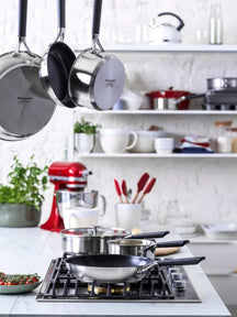 KitchenAid Hapjespan / Sauteerpan met deksel Classic RVS ø 26 cm / 3.6 Liter - sfeerbeeld 3