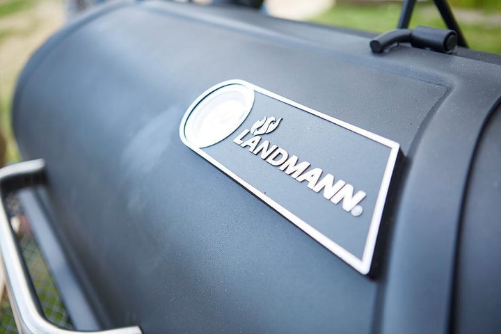 Landmann BBQ / Smoker Startersset Vinson 400 - met Houtskool & Aanmaakwokkels